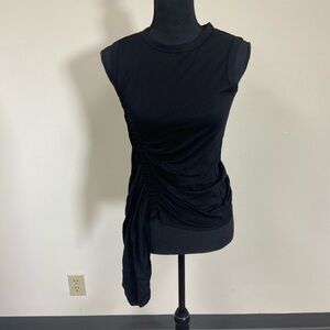 NWOT Sleeveless ruched irregular slim t shirts
